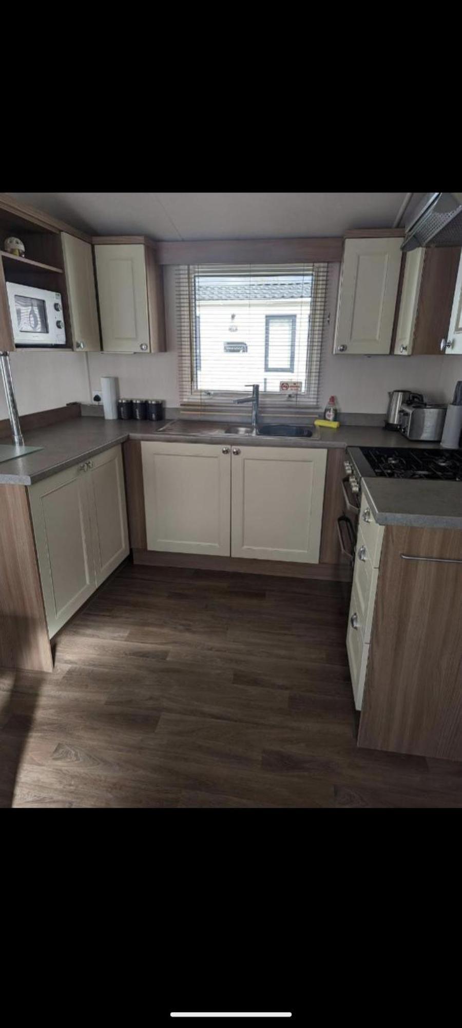 Swift Holidays At Combe Haven Holiday Park Hastings Pokoj fotografie